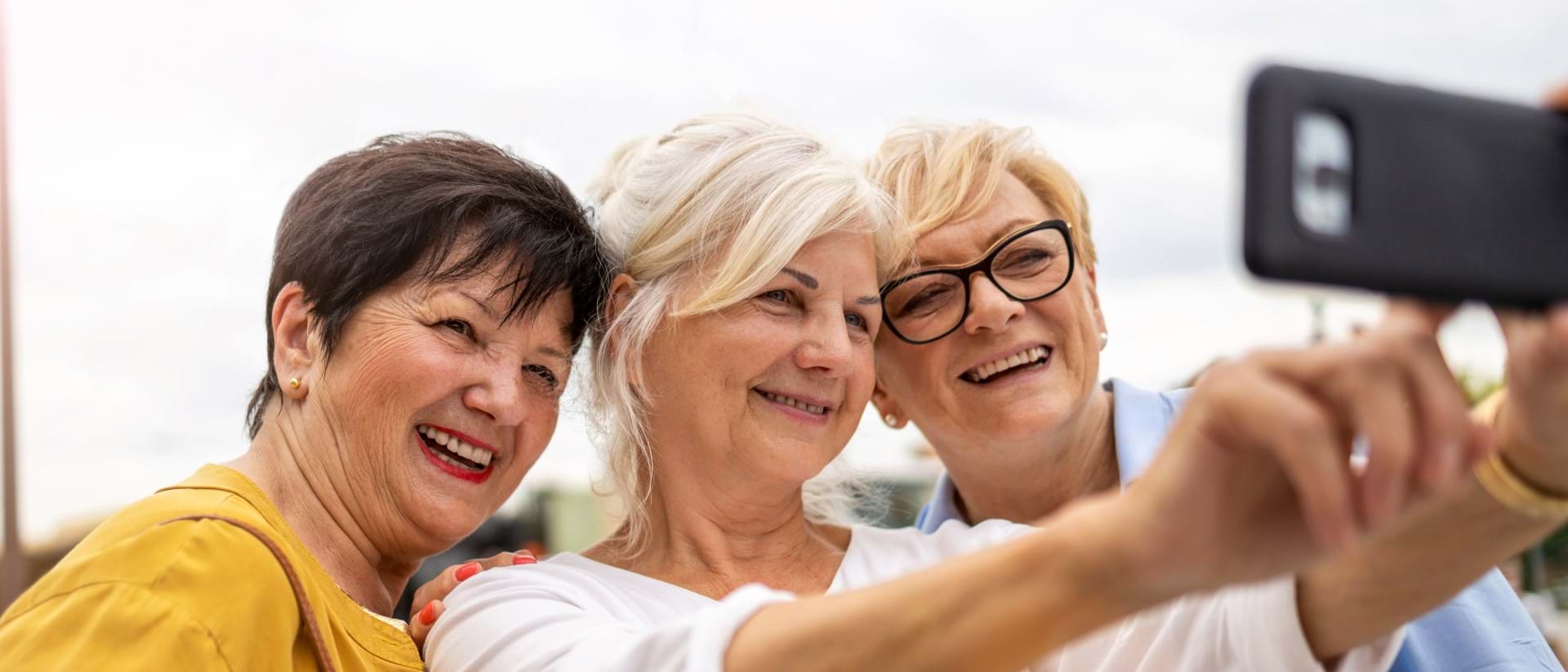 A friendship group
for women on the move in life!